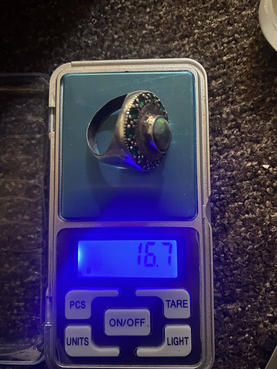 أوبال فول بخاتم ملكي جميل  قياس 26. السعر 150 الف. مكان كركوك تقريبا 17 غرام
الظروف  سبب البيع


**إذا كنت صاحب هذا الإعلان وتريد حذفه لأي سبب، رجاءا أرسل رسالة إلى الدعم الفني**