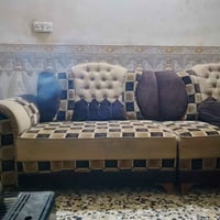 للبيع تخم قنفات نضيف 12مقعد وزاويه يعني يصيرن 13مقعد بغداد الشعب ‏‪077...