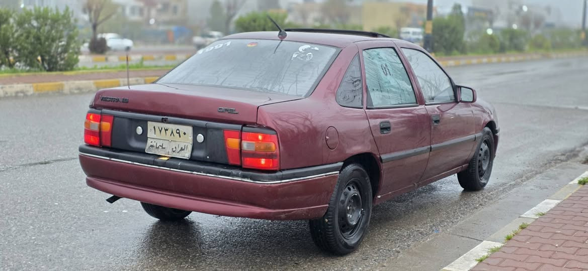 (***********&***********) ئۆپڵ ڤکترا مۆدێل 91 مەکینە 18 گێڕعادی کامل کراوەتە 95 بێ دەعم و بێ لێدراو شیعاریش نیە ماڵی دۆستە کامل بۆیاخ کراوە لەسەرساغی  بۆیاخی بەفڕن کراوە زۆرجوانەهیچ کاڵبونەوەی نیە هیلال و دۆسیەی بیلادە خایسی نیەکارەبایی کامل ئیشەکان سڵایت و ABS قفڵ مەرکەزی چوارتایەی لۆک گێڕو مەکینەی دەرەجەیەکەو بێ عەیبە  تاقم پێشی تازەداگیراوە پاتری لۆک سەنەوی لە2020 بەسەر چوە بەناوکردن و بڕاوە غرامە بەشەرتە سعری 38 وەرەقە شمشمل, السليمانية
