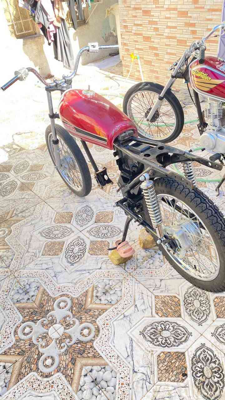 السلام عليكم..
دراجه للبيع كامله عوزها بس محرك كلشي كامل 

السعر 350وبيها مجال مكاني ناصريه مركز  حي اريدو 

الرقمي...   *********** شراي خاص مو شراي لا تعبني
