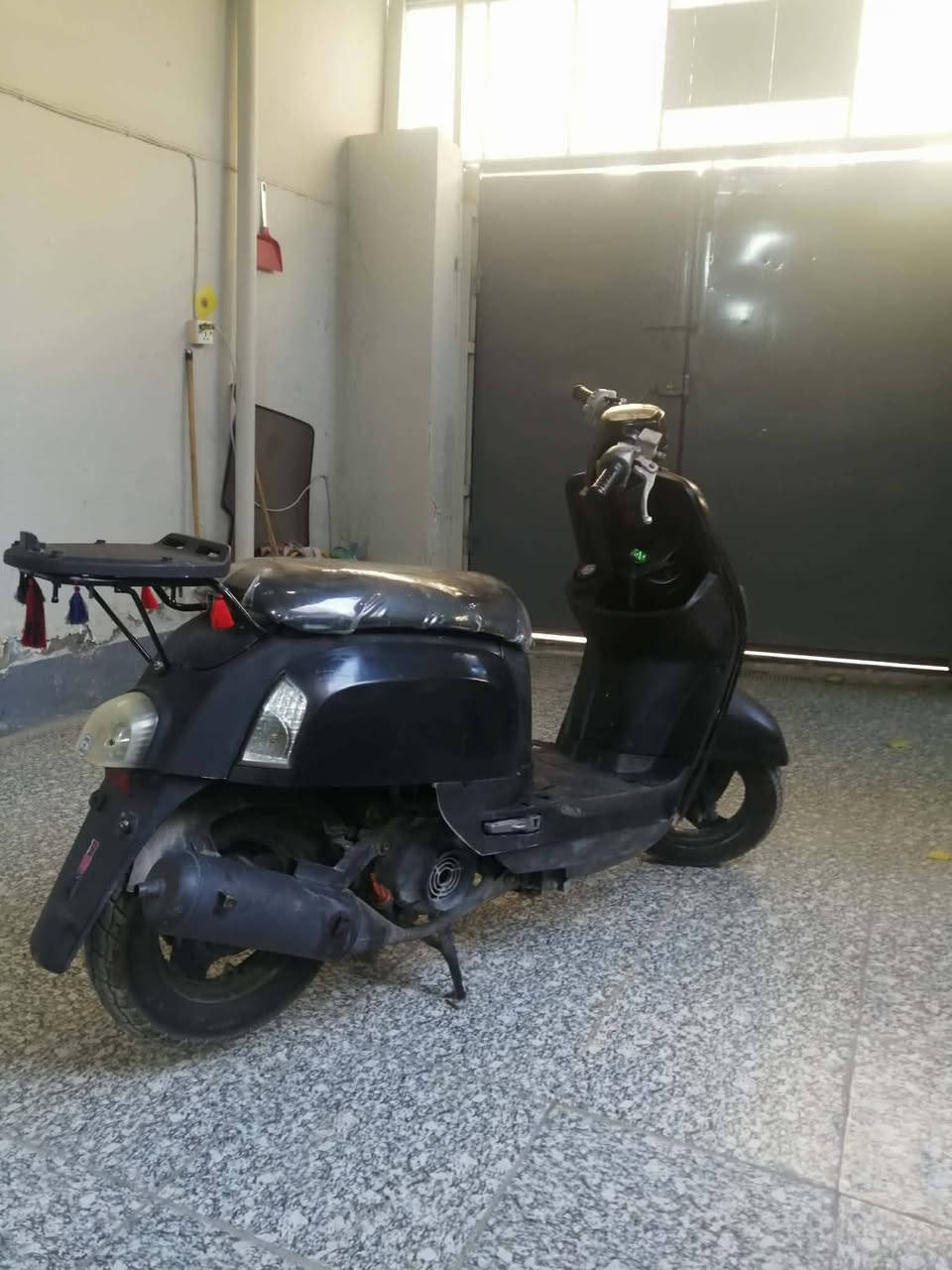 دراجه بوليس للبيع
دراجه بوليس كابريته نضيفه وحلوه اللون اسود
مصبوغ فقط يرادلها ترتيبات
(السعر 550)
مكني اطوريج قرب مرقد ابو هاشم
رقم الهاتف ***********
