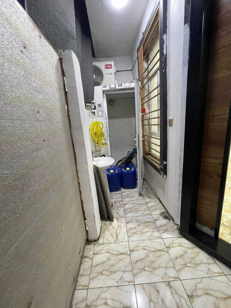 دار للبيع 

مساحة ٨٠م واجهة ٥م

طابق واحد بناء درجة اولى 

صالة مطبخ غرفة نوم خدمات صحية ٢ مع بيتونة

الدورة شارع قاعة الطالب ملك صرف زراعي

مقابيل محطه الكهرباء الدورة 

للاستفسار واتساب ***********

مكتب دارك الواسط العقاري
