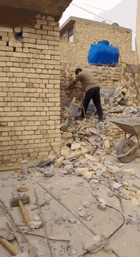 السلام عليكم تفليش بيوت تفليش رباطات قلع ارضيات تكسير الجدران رفع الانقاذ هذا رقم اتصل وخدمتك ***********
