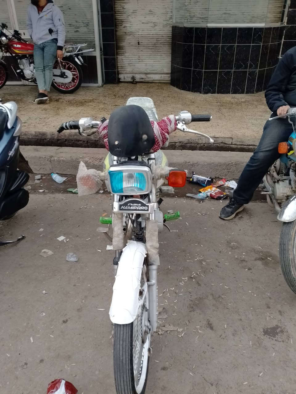 السلام عليكم ورحمه الله وبركاته دراجه نامي برو موديل 23 محرك مفتوح شرط لا صرف لا بخار لا صوت سعرها 350 قفل قفل


**إذا كنت صاحب هذا الإعلان وتريد حذفه لأي سبب، رجاءا أرسل رسالة إلى الدعم الفني**