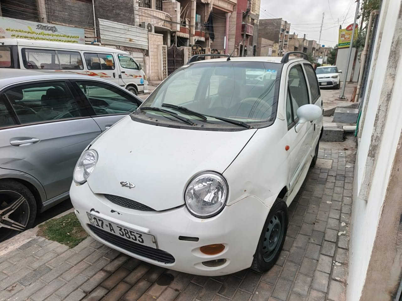 السلام عليكم
QQ  موديل2013
رقم انكليزي باسمي 
رقم مثنى
سنويه لل٣١

السياره جاهزه ما عده المكينه  ادخن
كير مكفول
صدر جديد
مشط ستيرن جديد
باتري جديد
كهربائيات كله شغاله

سعرهه 20 ورقه
مكاني بغداد الشعب حي اور
للتواصل ***********
واتس اب موجود
غير متوفر عالفيس
