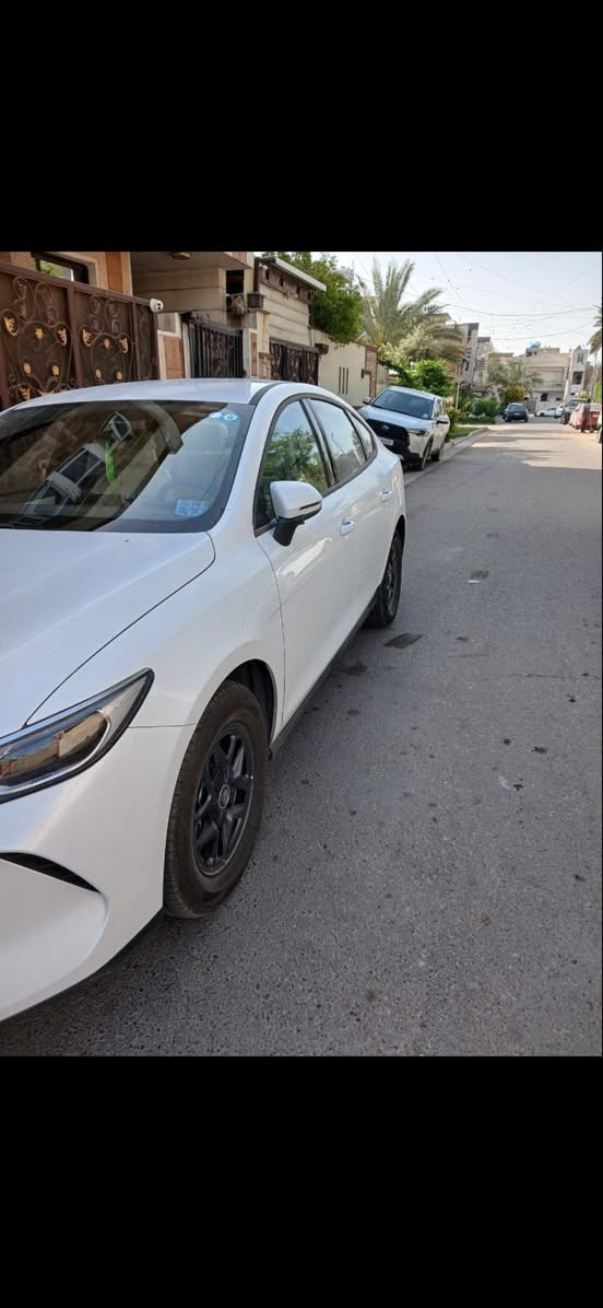 سلام عليكم
من رخصة الادمن  
كن بلاص 2025 BYD 
ماشية 1800 كيلو على البنازين والمجموع الكلي 6000 جديدة بعدهة
مواصفات 
شاشة مبرمجة كاملة يوتيوب + ويز + تنزيل اي تطبيقات بيهة 
تبريد قطعتين 
تحكم ستيرن جهتين 
رقم بغداد مميز بأسمي السنوية تحويل ثاني يوم 
السعر : 19 مليون و 250 وبيهة مجال 
العنوان : بغداد الاعظمية 
الرقم : ‭0773 791 3574‬
