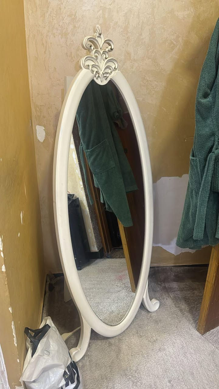 غرفه نوم تركي اصلي درجه اوله 
رادلها تعديل خشبها ماينشال 

زان سعرها 700 وبيها مجال 
***********
