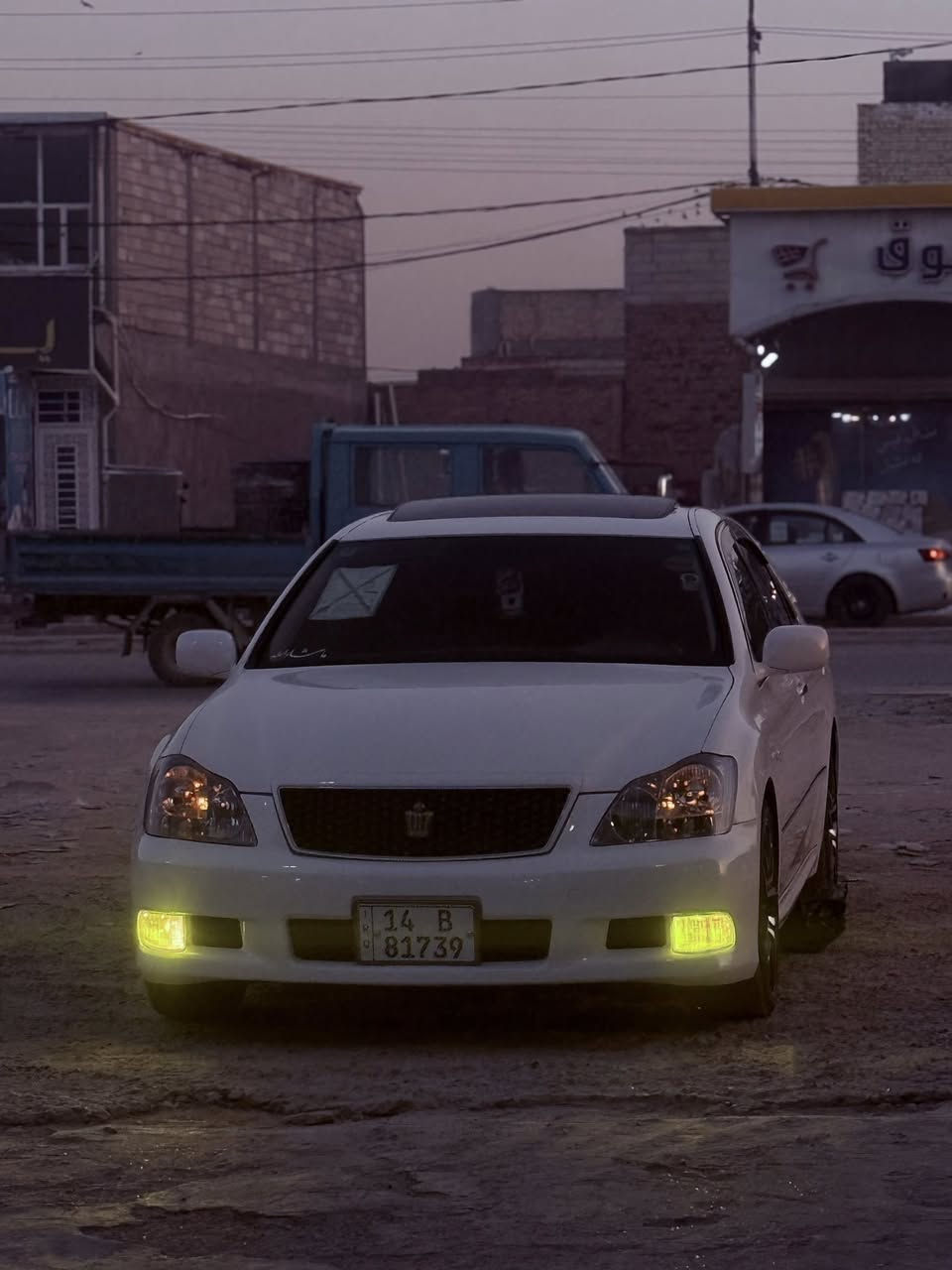 سلام عليكم
للبيع تيوتا كراون شاهينة 2006 بصمة رصاصي شاصي 184✈️

سيارة جديدة كارتون دخول جديد مزايدة ثاني اداورلك رقم بصرة انكليزي شرط المداور بكل المحافظات سنوية لغاية 2030

كفالة عامة ماعدة دحجة جوة جوملغ الخلفي وصبغ عام تغير لون

الموصفات👇🏻

فول كرستال اصل 

فتحة سقف 

حجل كامل رياضي اصل

 لايت 3 قطع دوار

داخل جلد اسود

كشنات تدفئة تبريد 

تبريد قطعتين

حساسات امامي خلفي 

كامرة خلفية

خريطة ملاحة

تخم تاير ويل رياضي بل كارتون 

عتب علامة كراون

أربع كشنات كهرباء

مري كهرباء

والسيارة معايزة ولا برغي جديدة معنة الكلمة

والسيارة بالوقع أجمل من صور

العنوان النجف الأشرف 

السعر: 175 وبيها مجال

***********
