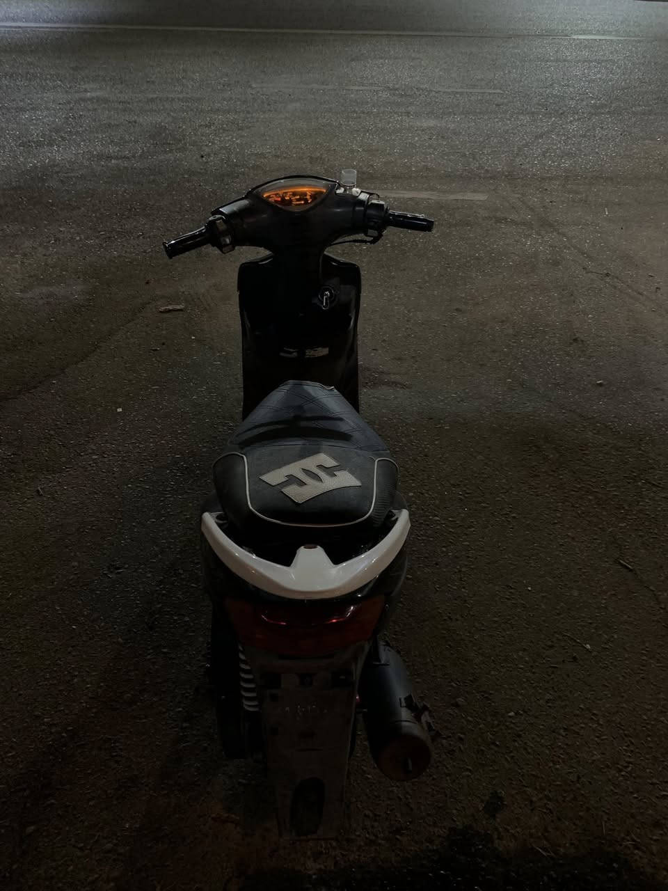 سلام عليكم 👋ماكس عدله 🛵
دراجه نضيفه شوفت عيونكم 🫧
نكره سلف ⚡️
سعر ٥٠٠ 💵 
رقم الهاتف 📞***********
متواجد واتساب 📳فقط وهاتف محمول ☎️
