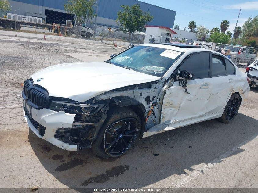 Bmw 330e 2022
السيارة ببغداد رقم بغداد 
اي استفسار ***********
