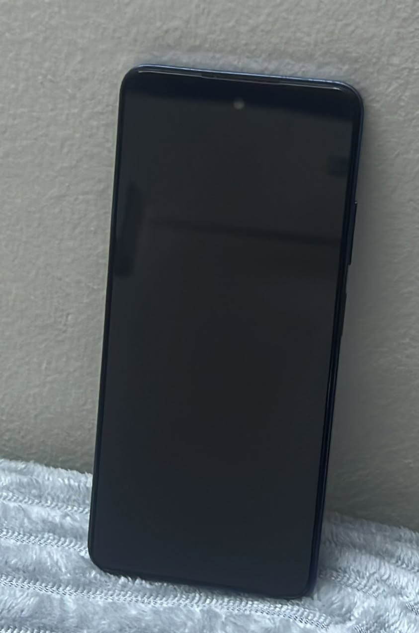 للبيع جهاز هوت i40
ذاكره 256
لا مفتوح ولا داخل صيانه 
بطاريه 100‎%‎
سعر 120
مكاني بغداد منطقه علي الصالح 
***********بي واتس اب
