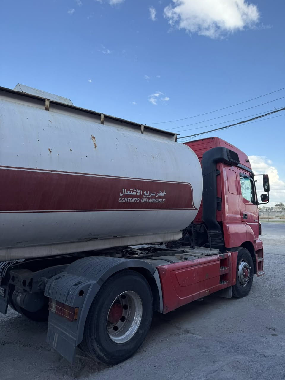 السلام عليكم 

للبيع اكسور صهريج 

موديل 2005

كير عادي

حجم المحرك 1840

نوع الصهريج:شاكر حداد

موديل الصهريج:2014

مواصفات:ريتايدر ماء 💦 

ثلاجه داخلية 

صوناج+GPS+تصريح امني

اوقات الاتصال من ساعة 9:00صباحاً
الى 8:00مساءً

***********
***********
السياره موجود في معرض عادل 
عنوان كركوك مقابل جسر واحد حزيران
