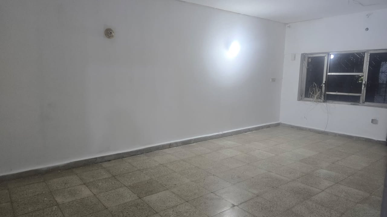 طابق ثاني للايجار في منطقة السيدية مجاور جامع الاقصى

يحتوي على 3 ثلاث غرف نوم و هول و مطبخ و حمامات 

للاستفسار الاتصال على 

 *********** واتساب

***********
