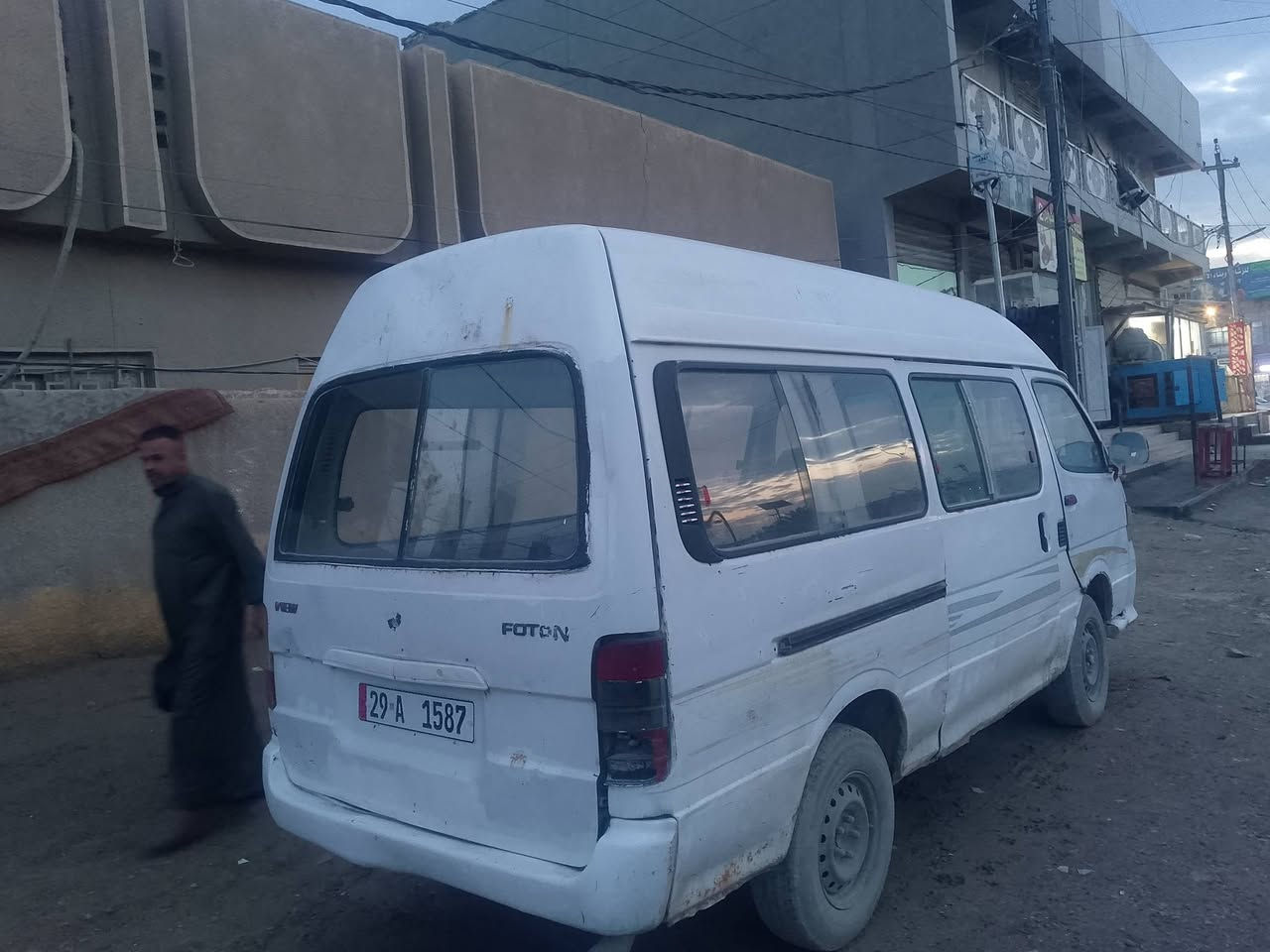 فاتون قماره عاليه موديل 2008 رقم انجليزي 
كير محرك كرفان كاز 
السعر 50 وبيها مجال العنوان بابل حي العسكري شارع 80
قرب مخبز مهند 
***********
