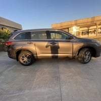 هايلاندر XLE • وارد أمريكي • ٤٥٠٠٠ كم