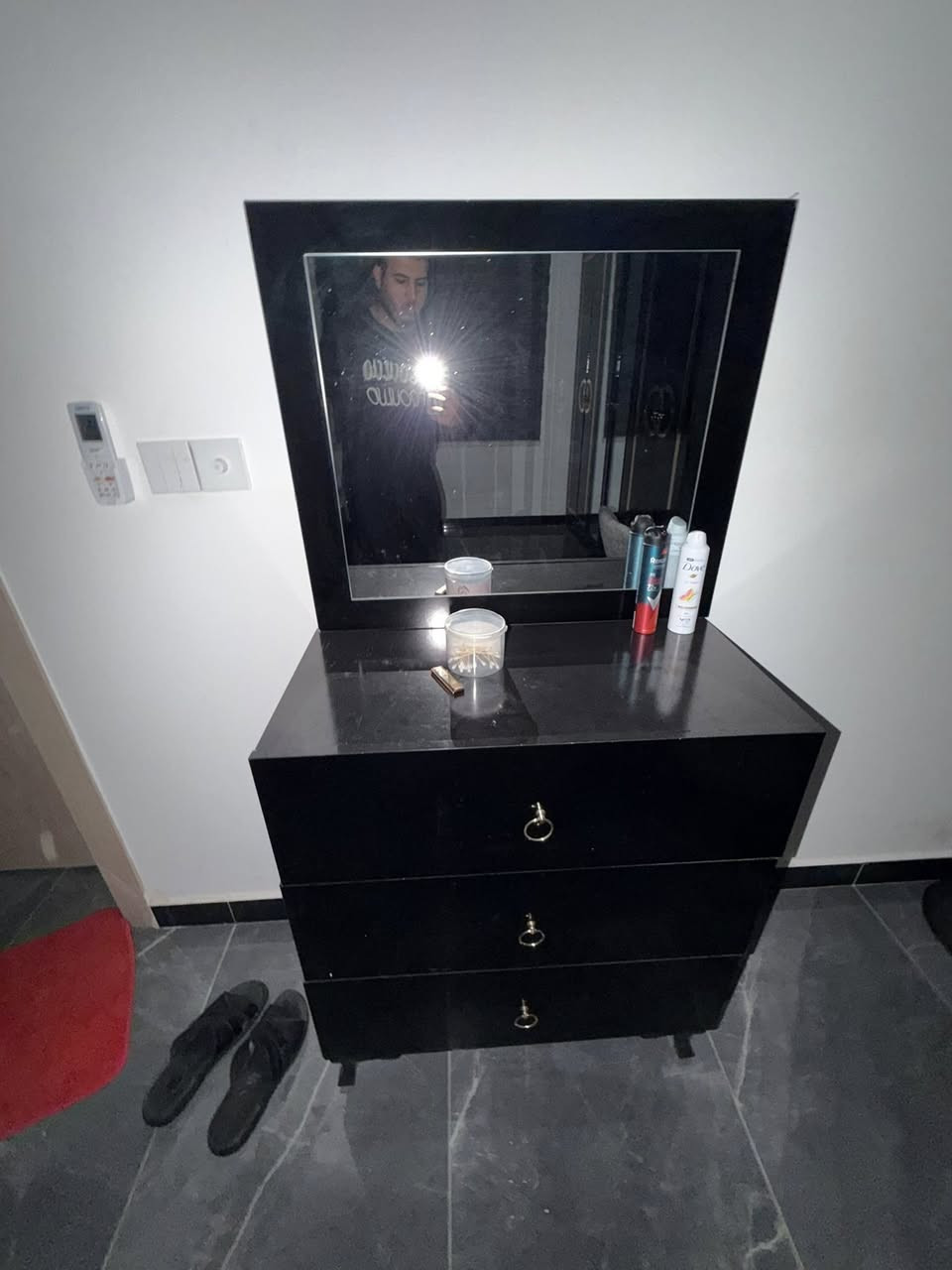 الغراض للبيع مستعجل ع بيعتهم
للتواصل ***********
