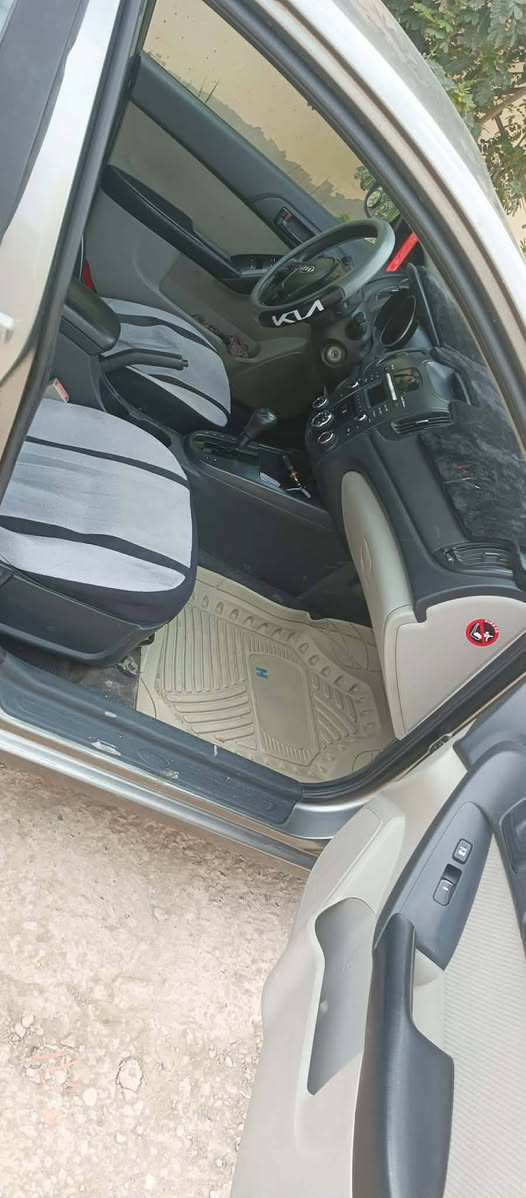 سلام وعليكم
فورتي وارد أمريكي  ٢٠١٠  كير ومحرك الفين كفاله تبريد تخم تاير صدر جديد الكشر حزام  أثر جراد بدون دواخل اني اكفلك شواصي والغود رقم أربيل دولي مصفره غرامات مكانها ديالى وصاحبها الشرعي هم ديالى  يعني مو بسم كردي 
السعر ٩٠ وبيها مجال 
ملاحظه السياره موصله ٨٠ وفوك ال٨٠ وما منطيها 
فه جماعت ال٨٠ اعتذر ما بيعه بهاذ السعر 
مكانها ديالى بعقوبه 

الاستفسار ***********
