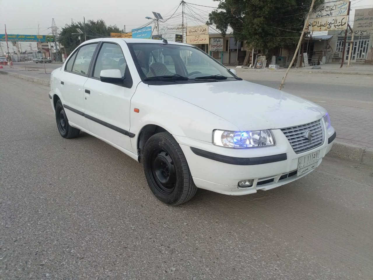 السلام عليكم
سمند 2011 رقم نجف سنوية صالحة لغاية 2028 السيارة جاهزة من مكينة وكير وحدادية وتخم تاير وتبريد شغال 
السيارة كفالة ماعدا جاملغ الامامي مبدل 
السعر 36 وبيه مجال 
المكان الديوانية قضاء غماس 
للاتصال ***********
