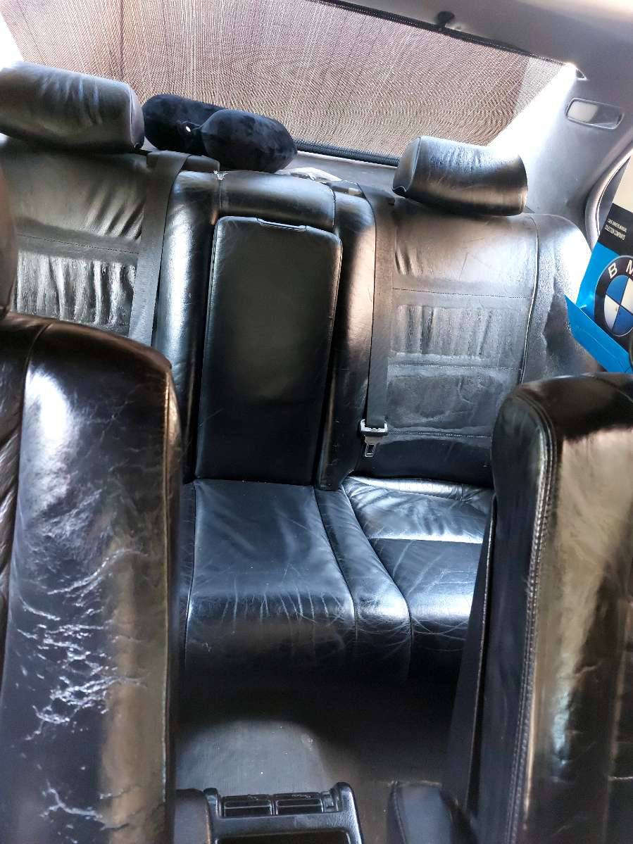 سلام عليكم بي ام   موديل 1992 بلادي 525iA  گير  تؤماتيك محرك و گير بشرط  سيارة صبغ عام بس للجمالي رقم سليمانية جديد 💯 دووةلي الماني تحويل  مباشر 💯   بدون  مصرف  4جامات كهربائي  فتحة سلايت طكتين أشتغل فورميكة دبال ارباك   بطيق بنزين سيارة دعامي لل دعامي بشرط بدون مصرف سيارة مكفولة كفالة عامة بدون اي نواقص  صدر أمامي و خلفي جديد دععامي لل دعامي بشرط🇩🇪 غرفة نضافة 100/100  بچم عريض  ABS پردة بابات نضيف  غرفة اسود حيل نضيف سيارة حيل  نضيف  تحويل بشرط


**إذا كنت صاحب هذا الإعلان وتريد حذفه لأي سبب، رجاءا أرسل رسالة إلى الدعم الفني**