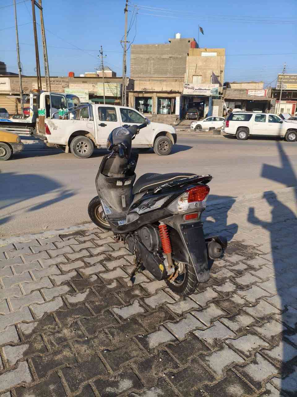 سلام وعليكم دراجه ماكس عدله الدرجه بل كارتون برغي ما مفتوح بيهة صالهة 12 يوم طالعة من الرمبه بيهة اكثر من 20 ختم كلهة ختم واحد الدرجة كارتون شرط 120 اذب كلشي شغال بيهة ربع نكره سلف مكاني بصرة معقل  ***********
