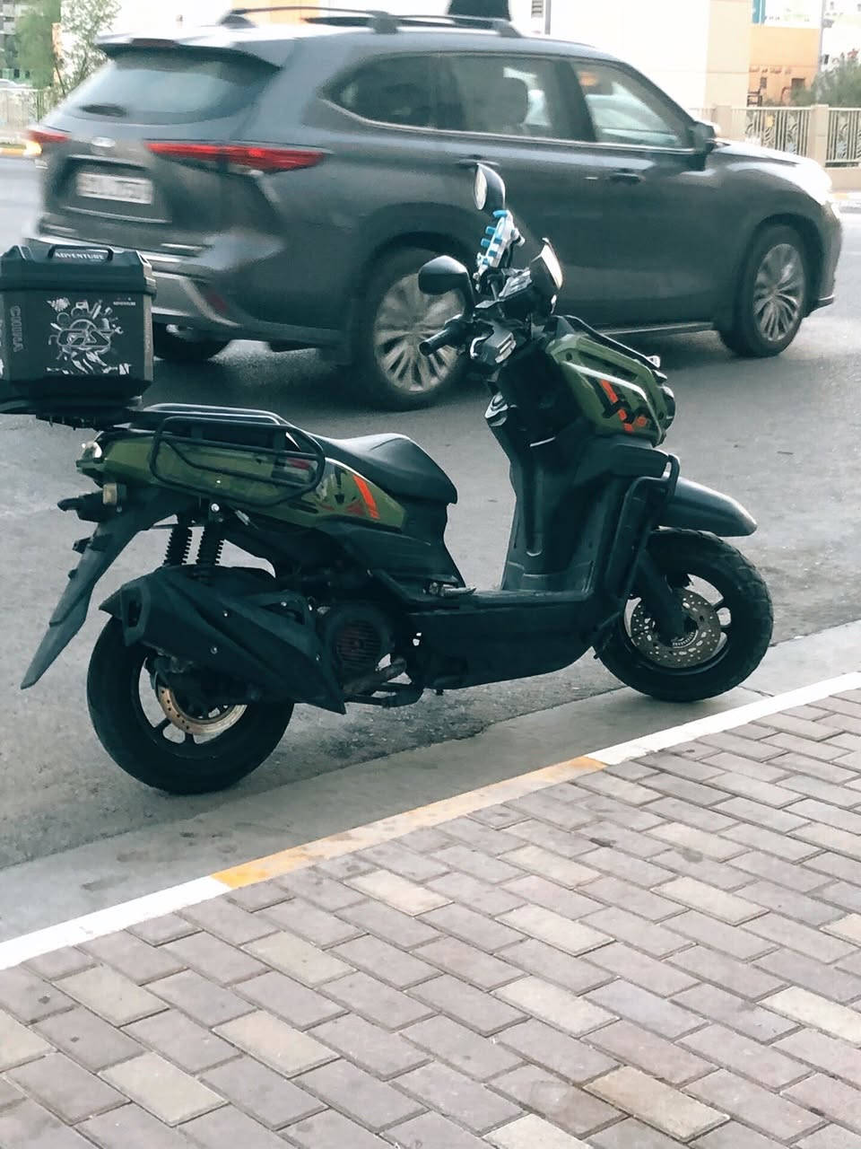 السلام عليكم دراجة اباجي بانزين دراجة نضيفة مكينة ما مفتوحة كل ‏الكهربائيات شغالة وبية دسك خافي يحتاج تبديل مايكلف دراجة نكرة سلف مكاني بغداد بسمايه 

‭***********‬
