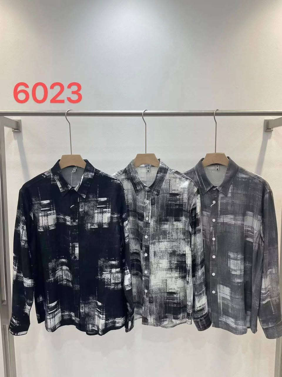 ✨ بفضل الله وكرمه ✨

يسرّنا في أزياء مكي الدلفي أن نعلن عن وصول الوجبة الجديدة من الملابس الرجالية 👔
وذلك تزامنًا مع حلول فصل الصيف واقتراب عيد الفطر المبارك 🌙

نسأل الله أن يكون موسم خير وبركة على الجميع، ونسعد بخدمتكم وتوفير أجمل الموديلات والستايلات الرجالية.

🔹 وصلت الوجبه الجديده من
قميص كوالتي عالي قياسات(L xL xxL xxxL)

📍 العنوان: واسط - الكوت 🌺

📞 للاستفسار:
***********
***********

✨ نتشرف بزيارتكم دائمًا ونسعد بثقتكم بنا ✨

#ازياء_مكي_الدلفي
#ساحة_العامل_شارع_الف_عافية_مقابل_حميد_كرزات_مجمع_بلادي_ازياء_مكي_الدلفي
#ملابس_رجالية #ستايل_عراقي #أزياء_رجالية
#عروض_العيد #ملابس_العيد #موضة_رجالية
