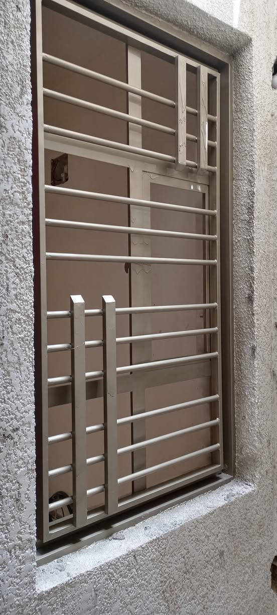 حداده عامه بغداد الشعله تفاصيل خاص وبلخدمه
***********
***********  المليم ونص سعر المتر 55 الف
                           المليم و8 سعره المتر 65الف
                            نوعيه الحديد تركي
