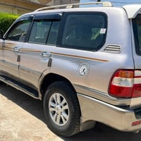 سيارة مونيكا للبيع كامل موصفات مديل 2001 صبغ عام للجمالية فقط ثلاث قطع...