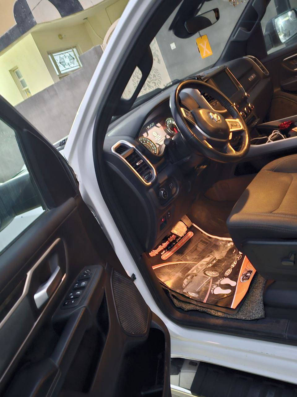 السلام عليكم ورحمة الله وبركاته ❤️
اخواني سيارة للبيع 
رام للبيع او المراوس حصراً فورد F150
موديل 2022 
المحرك 8 سلندر 5700 هيمي 
حادث تبديل بنيد ومصبوغ 
رقم بغداد 
باب قصير بدي طويل 
المو شراي رجاءا لا يتصل 
الاستفسار اكثر اتصل على الرقم 👇🏼
***********
