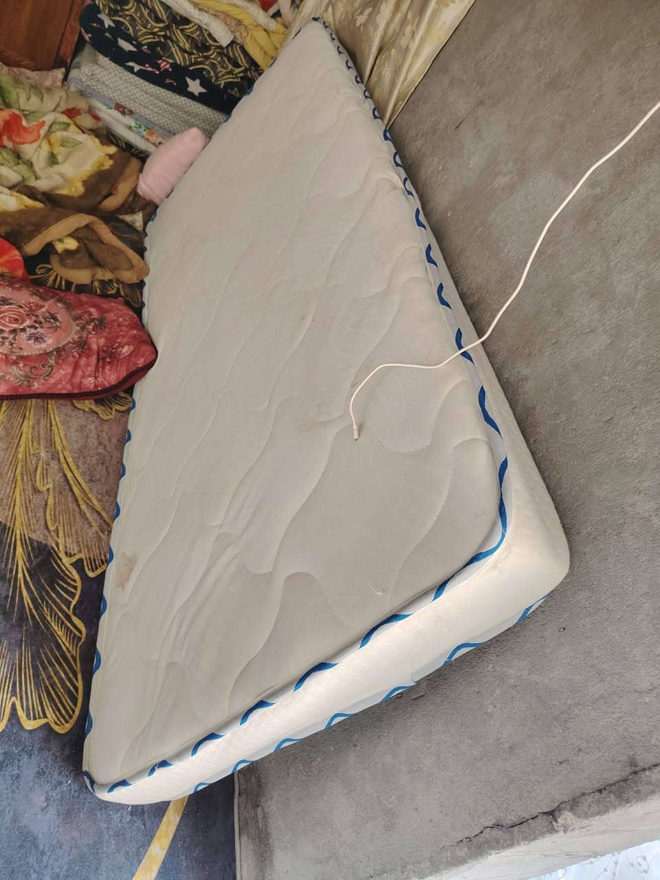 سياره شغاله البيع سعر ٨٠ وبيها مجال والدوشك ابو نفر ضغط ب٤٠ وبي مجال والعربانه جديده نضيفه ب٤٠ وبيها مجال رقم توصل ***********
