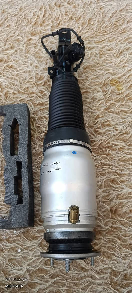 دبل كهربائي جهة اليمين تك فقط لسياره جينسز موديل من 2008الى2016 مال امازون اوربي اصلي الي يفيده ويعرفله يكتبلي سعر وياخذه ***********
