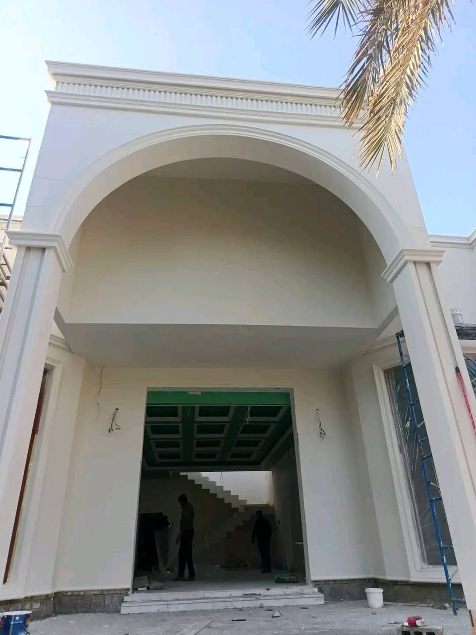 السلام عليكم شغل تغليف واجهيات بالفوم التركي+ لبخ شغل درجه اولى المكان بغداد متفرغ حاليآ ***********📞
