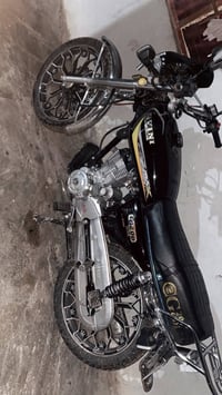 سافين موديل 25 • محرك 200 • أوراق بيها