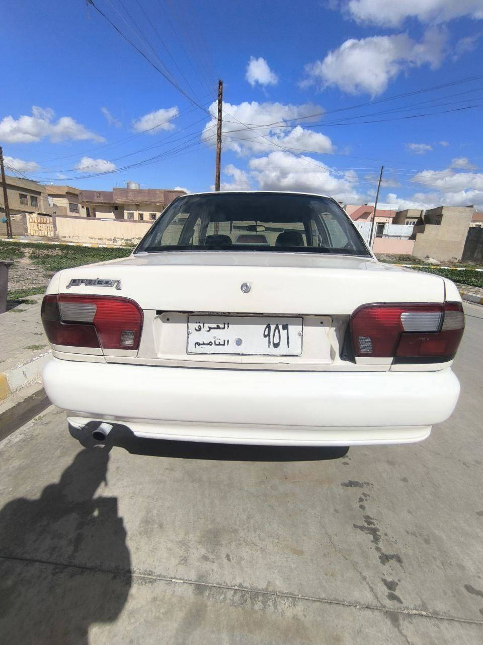 السلام عليكم سياره بروتون موديل 2002 نواب ضباط  
رقم التأميم بيهه دفتر بانزين شرط الوكاله من الشرعي  گير محرك شرط تواير جديد كهربائيات كلها شغالة السعر 30$ وبيهه مجال الاستفسار اتصل ***********
