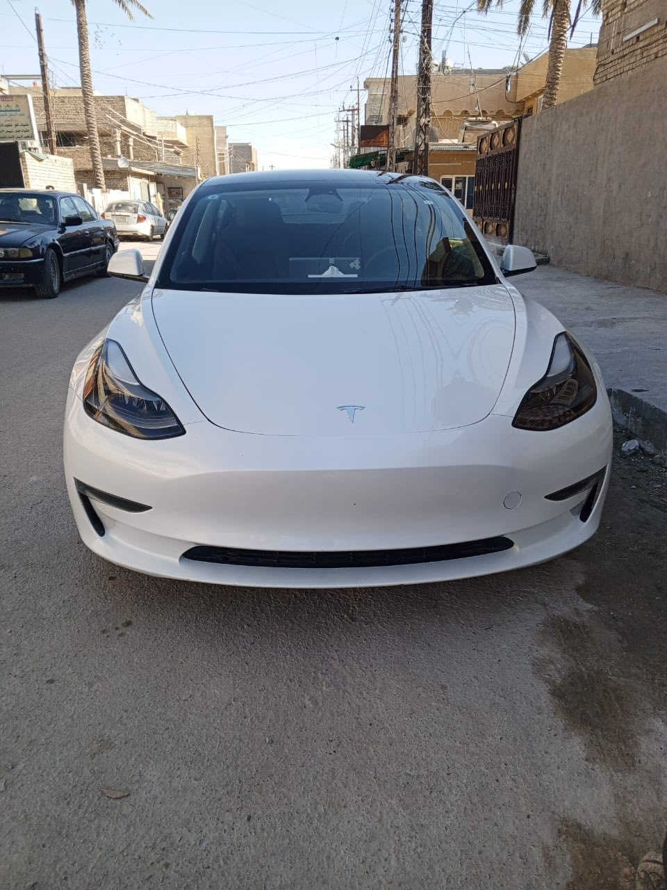 تسلا 3 موديل 2023
الحادث خلفي كما موضح بالصور
بدون ايرباك
العنوان بغداد الغزاليه
للاستفسار الاتصال على 
***********
متواجد واتساب
