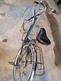 بسكليت • قرب جامع المتقين