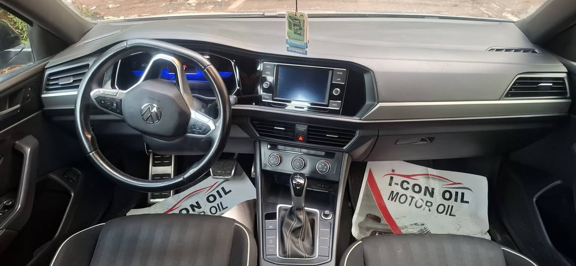 السلام عليكم
سياره فكس واكن جيتا 
موديل 2023
وارد أمريكي 
ماشيه 40 الف 
مكان اليساره كربلاء 
***********
السعر 140
