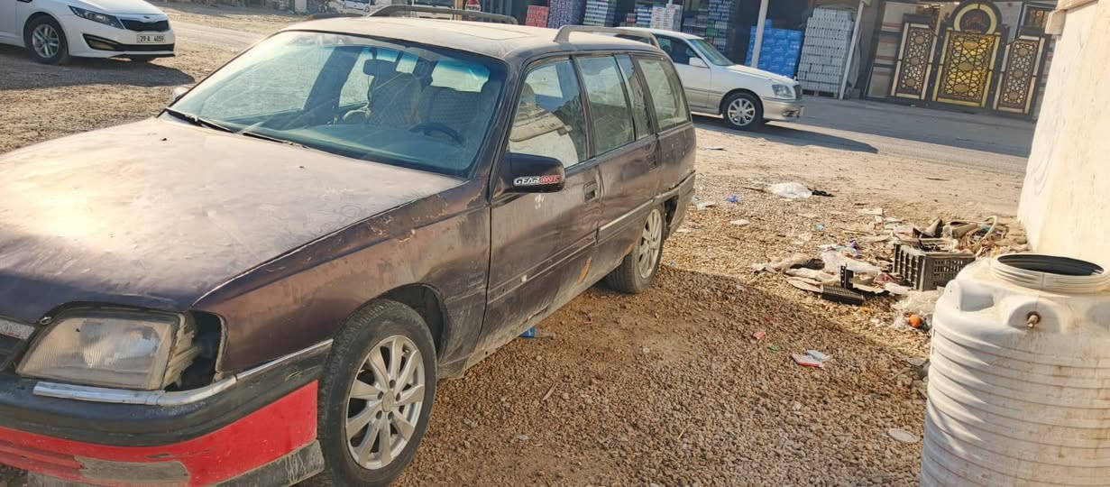 السلام عليكم للبيع السعر 12 وبيه مجال مكاني بابل مكينه كير نضيفات بيه خربطه شويه من اشغل فقط 
***********
