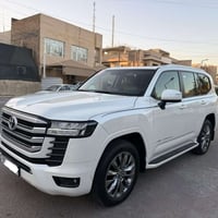 لاندكروزر ( GXR ) باب اول اصل ساز  موديل : 2024 محرك : 4000 ( تنفس طبي...