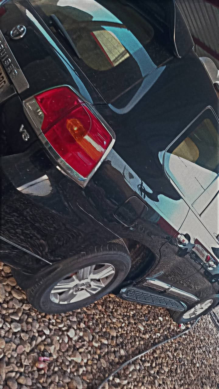 السلام عليكم 
معرض اليقين 
لاندكروز موديل 2014 Gxr. v6
فول مواصفات بريم اصلي 
مكفوله كفاله عامه ماعدا صبغ امام البانورلما و بارد الجاملغ الايمن و الايسر 
السيارت جديده السعر  385
للاستفسار معرض اليقين لتجاره السيارات واسط الصويره مدخل المدينه قرب محطه حمزه دعيل 
***********
***********
🌺🌺🌺🌺🌺🌺🌺🌺🌺🌺🌺🌺🌺🌺🌺🌺🌺🌺
