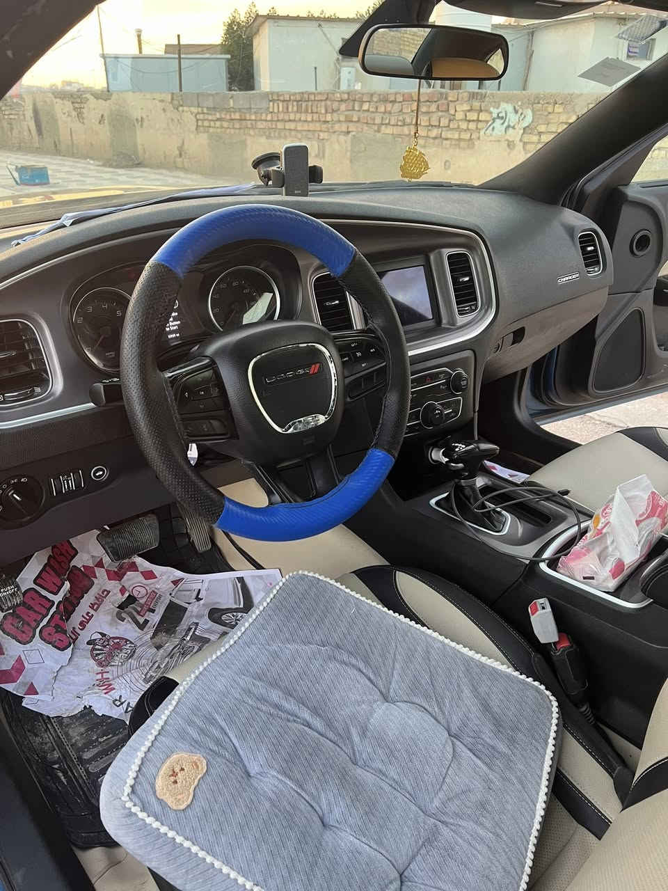 جارجر موديل 22اصل
Sxt
سياره بااسمي 
حادثها  باب خلف السايق مبدل وتعمير ربع من جاملق 
230
رقم ذي قار 
رقم موبايل او واتساب ***********
