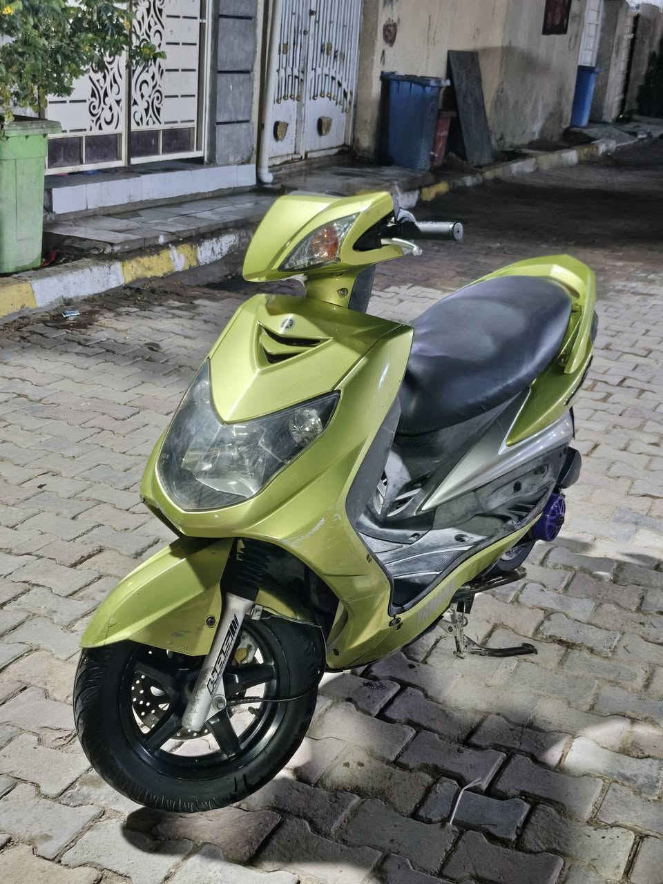 السلام عليكم
للبيع سكنس فحل نوزل الدراجه كامله مابيها نقص ملاح بيها كلجات تخم رياضي صالنصه رياضي لون مميزز ختم واحد ويه المكينة كهربائيات كامله وبيها شغلات بعد تجي وتشوف المكان بغداد زعفرانيه *********** السعر 850
