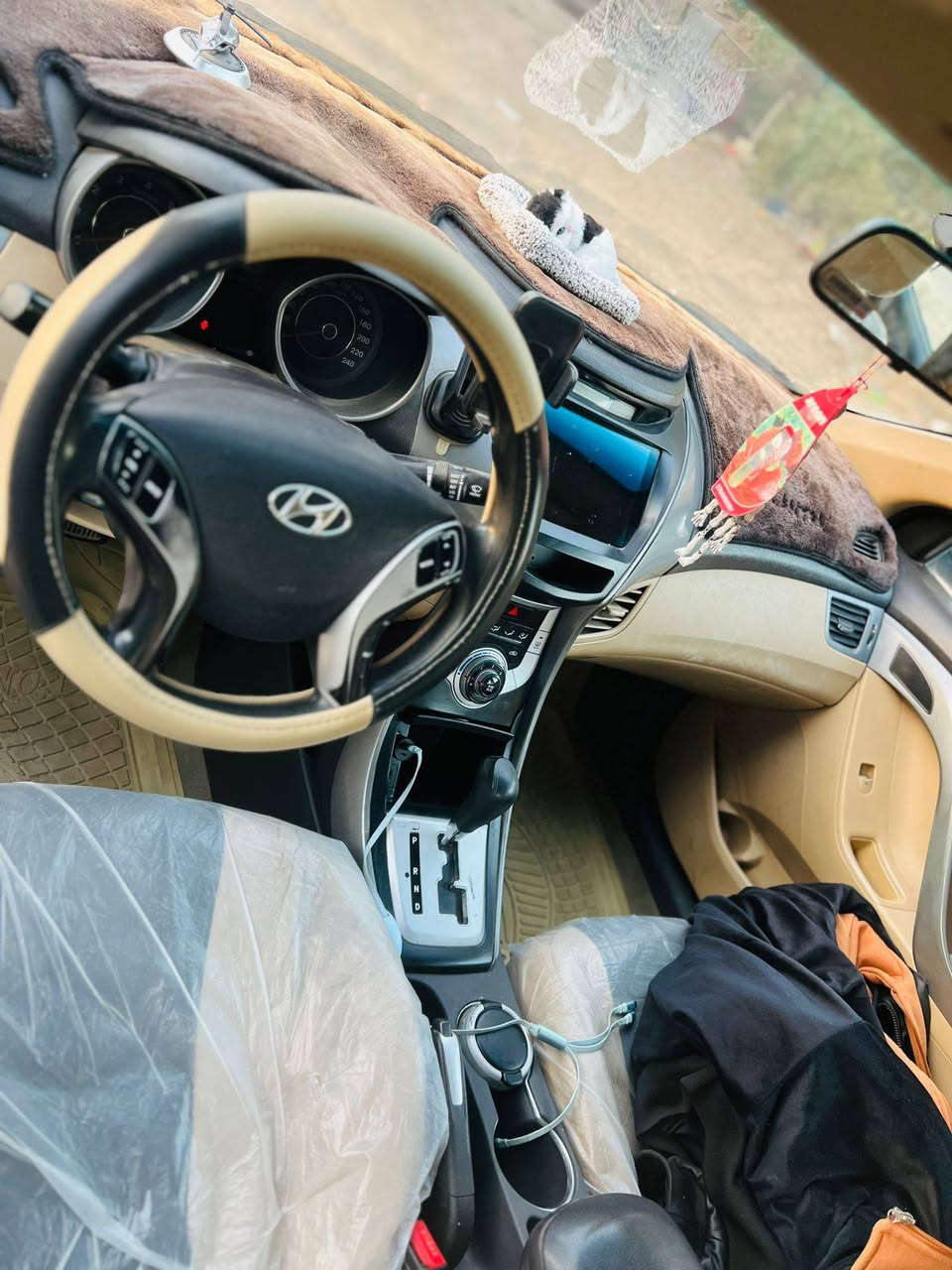 السلام عليكم النتراء 2011 شكل 12خليجي
محرك 1800 كير محرك شرط 

بيهة باب السايق صبغ والجاملغ الامامي مبدل والخلفي بارد 

رقم اربيل انكليزي سنويه 2030

مكان نجف حي العسكري 

***********
