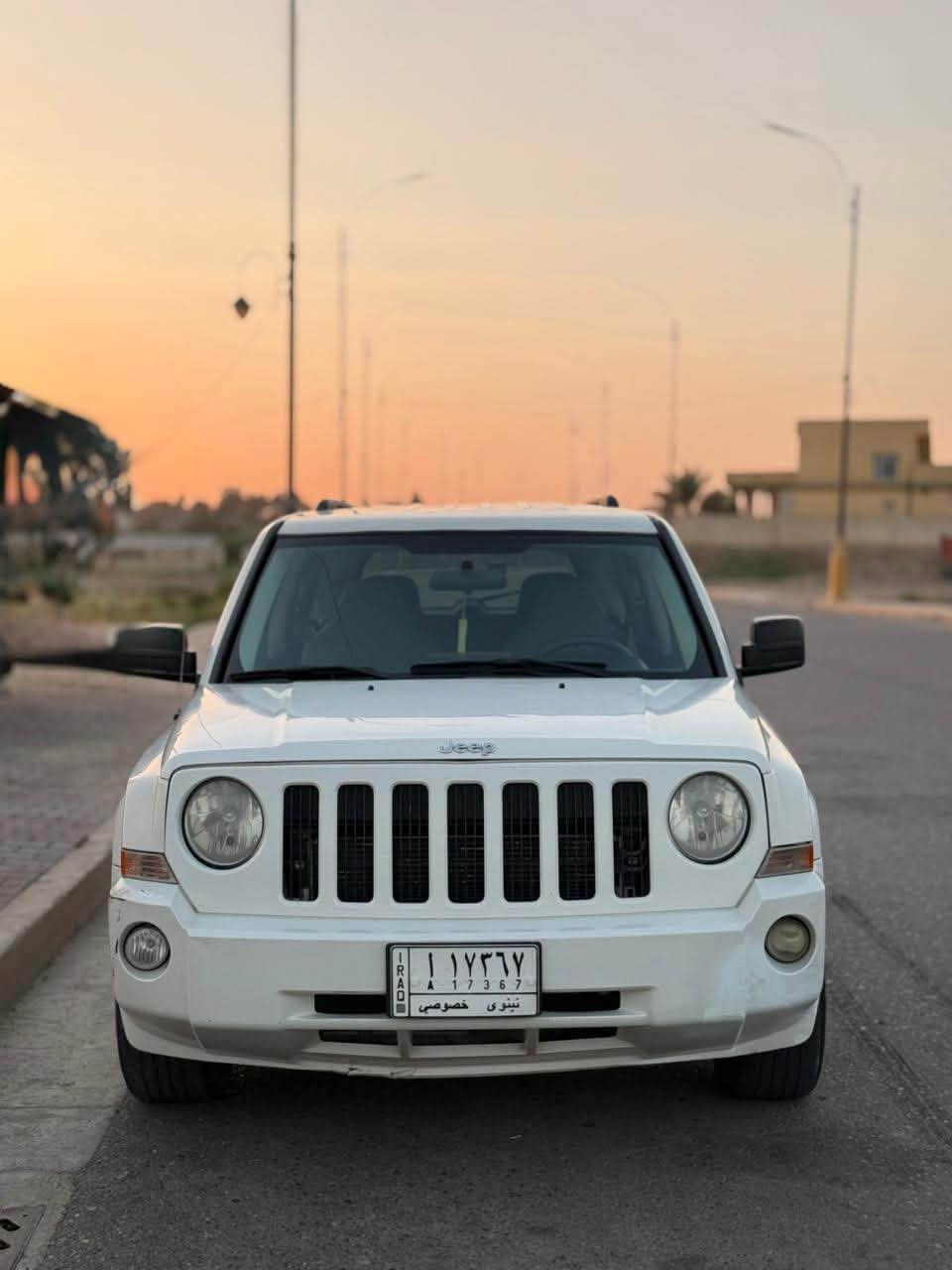 السلام عليكم للبيع او مراوس
جيب JEEP باتريوت 2007 وارد امريكي 
رقم نينوى مشروع وطني بسمي 
محرك 2400  
كير ومحرك وحدادية وتبريد وكهربائيات وتخم تاير خير من الله …
مواصفات المعروفة نص فول 
5 راكب 
والسيارة جاهزة وخير من الله 
بيها مكانات صبغ ابيع عام ..
مكان السيارة بغداد الاعظمية 
السعر ٨٠🌹🌹☺️
للاتصال والاستفسار 
***********
***********
