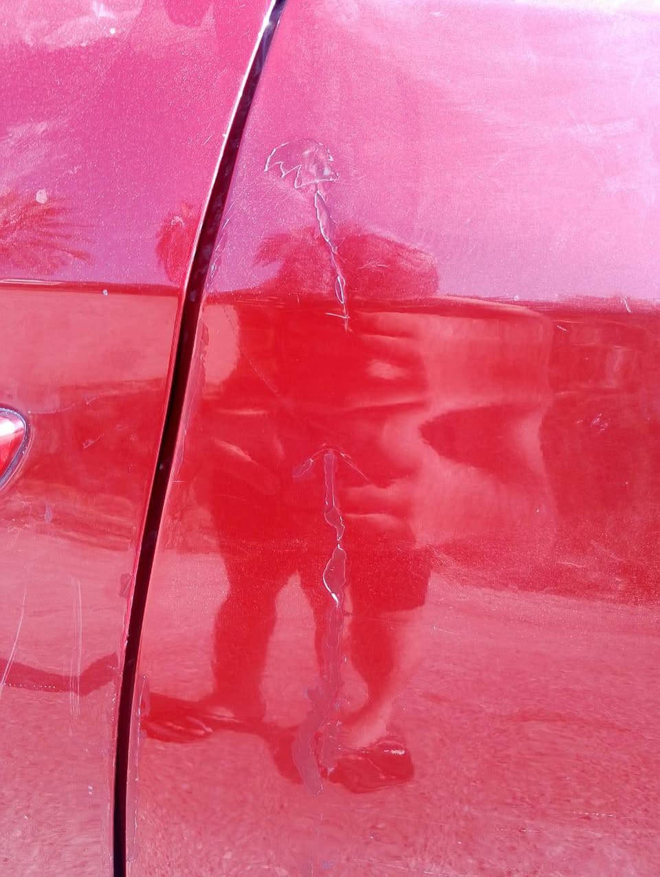 سلام عليكم 
النتره أمريكية 
الموديل 2020
ماشيه 100الفة
محركها 2000دوش 
موجود صورها مال امريكا 
سونار موجود سياره بسمي تحويل شوكت متريد 
رقمها اربيل 
***********
