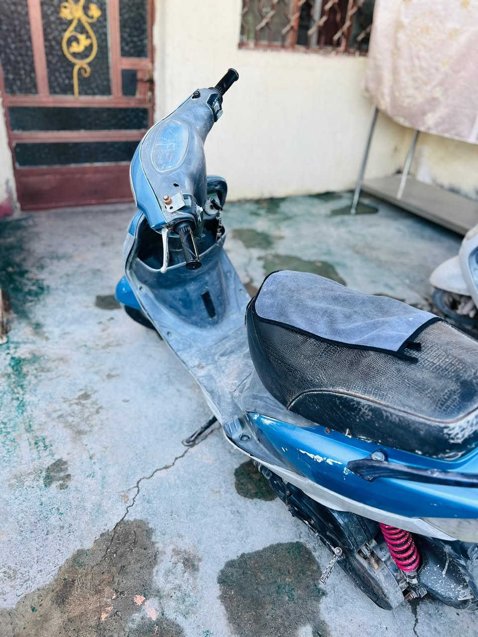 ماكس منغولي مكفولة كله شغال مماشي بيها هواي نظافة فول شوفة عينك محرك برغي ما مفتوح كهربائيات كله شغال شرط تجي وتفحص السعر 600 وبيها مجال مكاني بابل الجزائر


**إذا كنت صاحب هذا الإعلان وتريد حذفه لأي سبب، رجاءا أرسل رسالة إلى الدعم الفني**