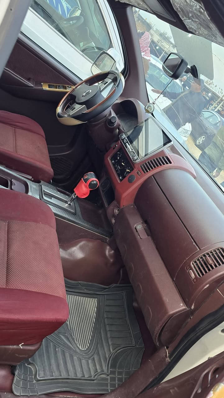 سلام عليكم للبيع موديل 2013كيراوتو سياره بيه صبغ٥ قطع مكاني الرمادي تصال ***********
