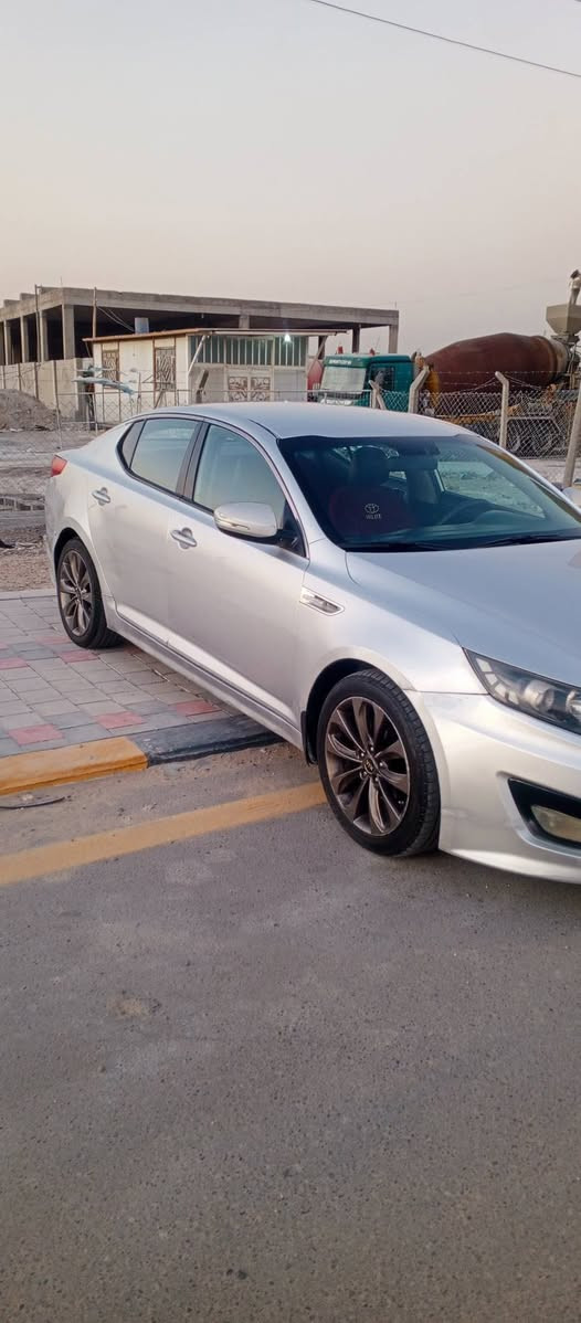 اوبتما 2011 كوري أربيل تريد وكاله او تحويل هزه جديده بيه قطعتين صبغ فقط والباقي مكفولة على وضع الشركة محرك 2000 دوش سياره جاهزة من كلشي محرك وگير وتبريد مكفولات حداديه جديده تخم تاير جديد السعر 98 وبيه مجال بيع او مراوس حسب القناعة للاستفسار *********** مكان السياره النجف
