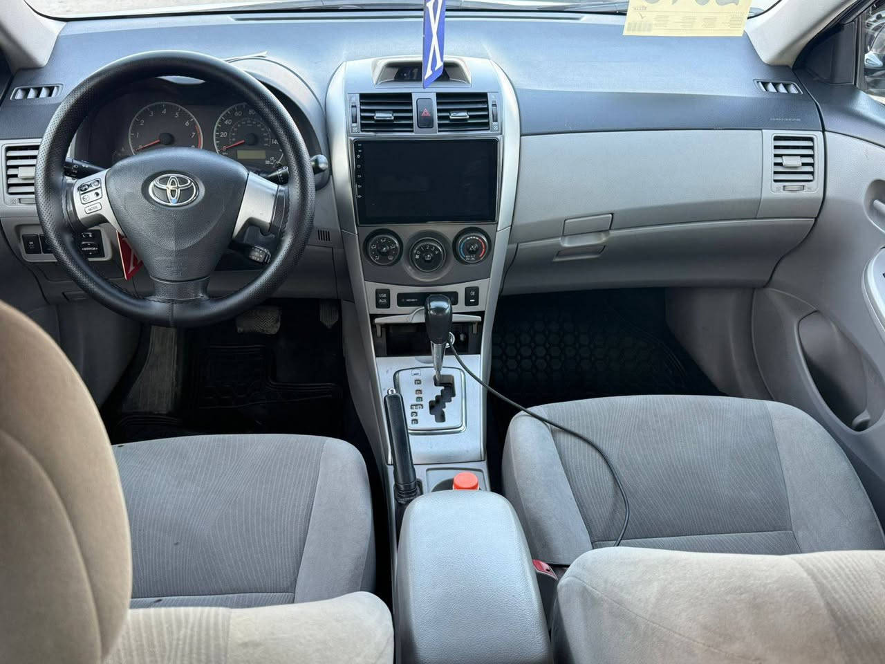 للبيع تويوتا كورلا موديل 2013 كلين بدون صبغ اشوية بيها جلح قليل رقم سليمانية رقم وسنوية جديد لغاية 2030 كير ومحرك بالشرط السعر 138$ للاستفسار اتصال برقم *********** اخوان مااجاوب تعليقات فقط اتصال
