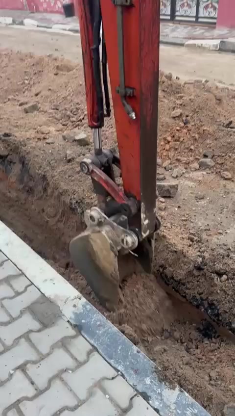 ‏‪***********‬‏
حفاره كابوتا موديل 2004 رقم سليمانيه للبيع
